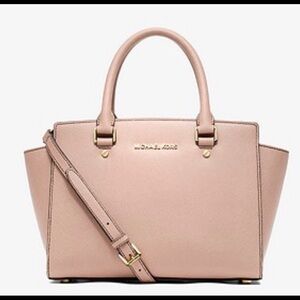 🎉HOST PICK HP🎉 Michael Kors Brand New Pink Large Selma Satchel